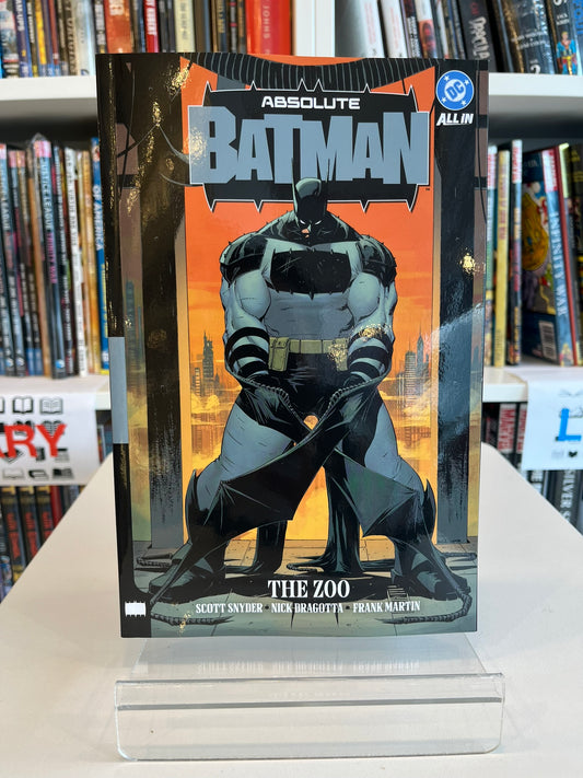 Absolute Batman Vol.1 : The Zoo (SC)
