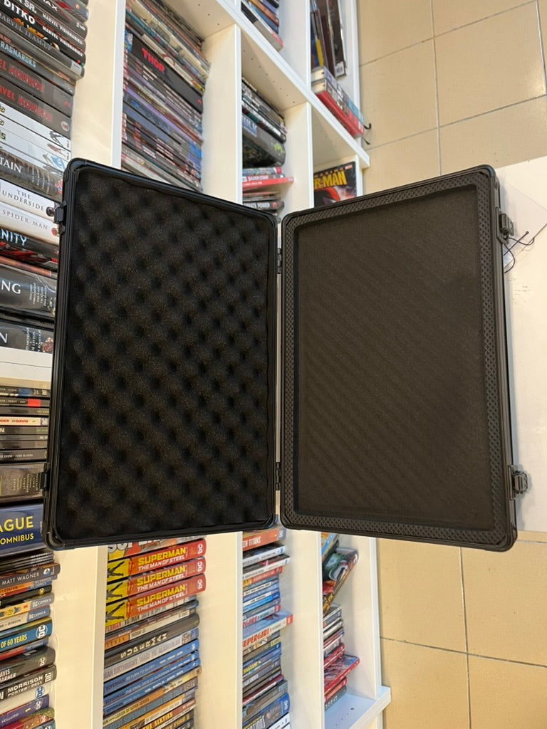 Graded Lock Case