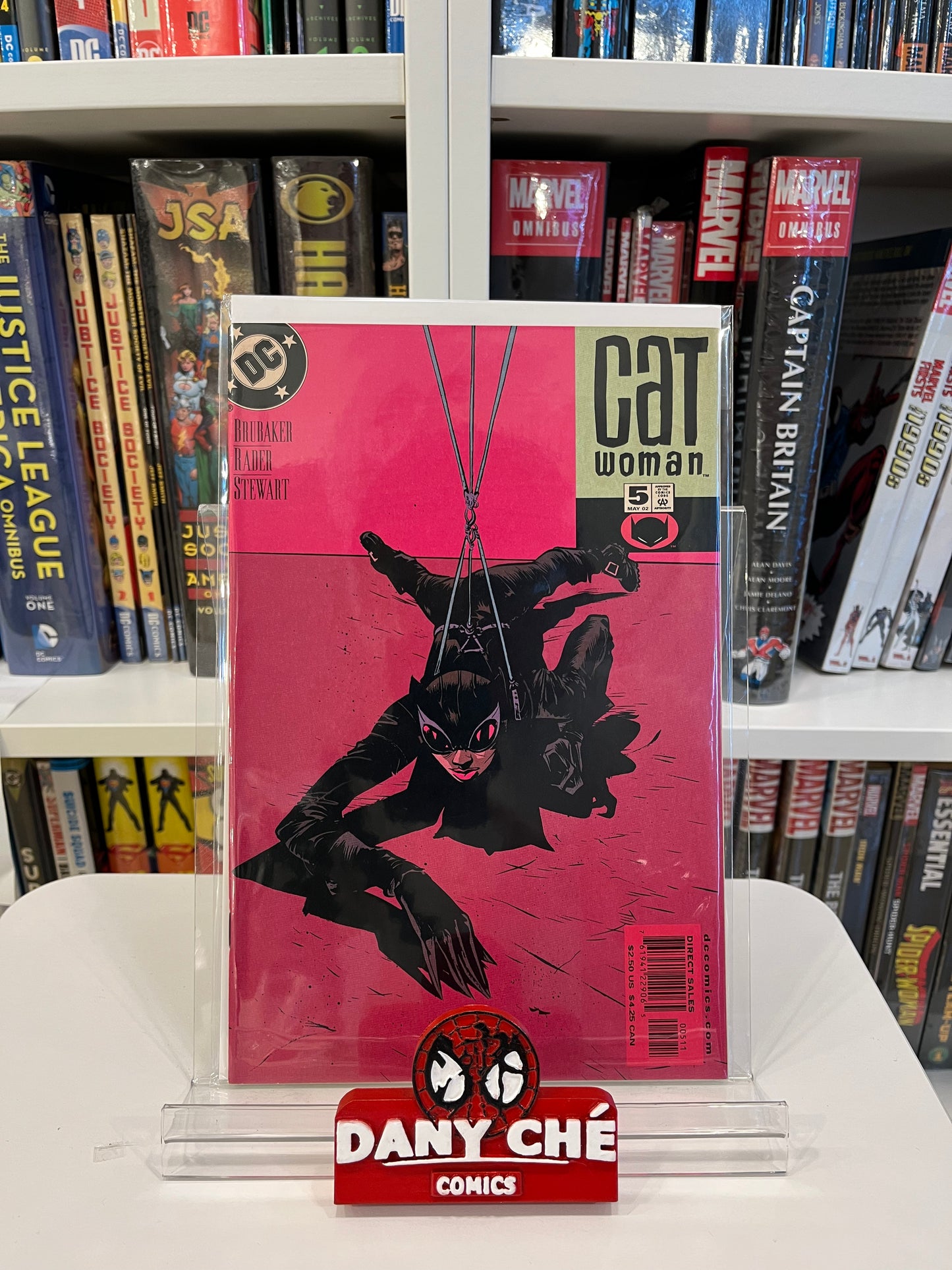CATWOMAN #5