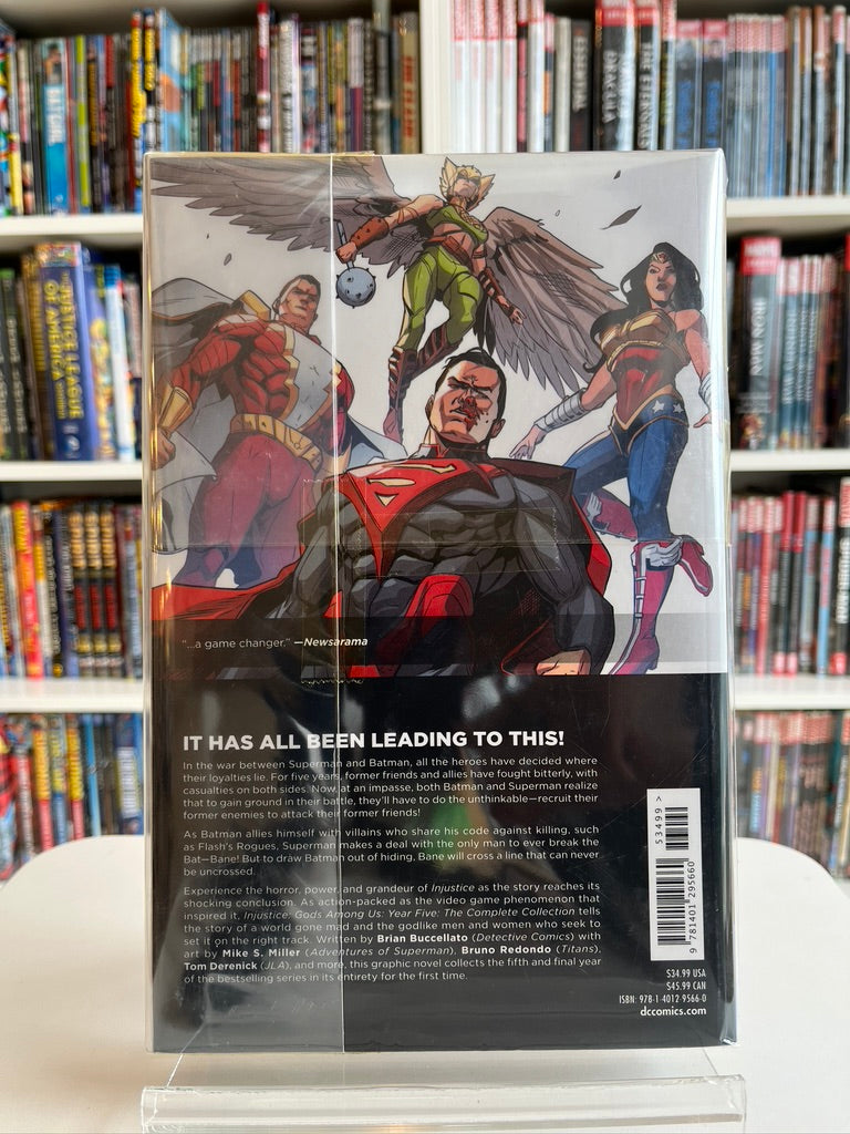 Injustice Gods Among Us : Year Five Complete Collection (SC)