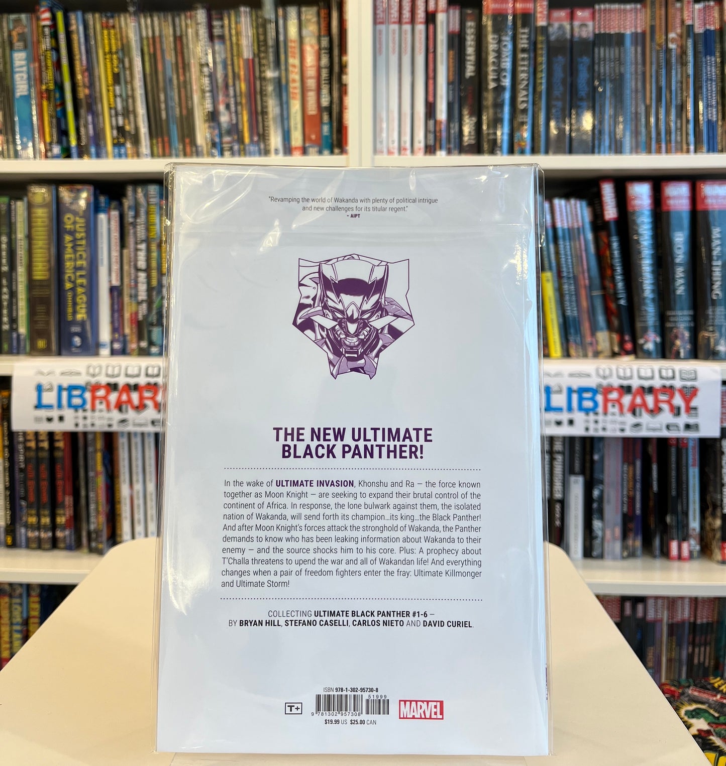 Ultimate Black Panther Vol.1 : Peace And War (SC)