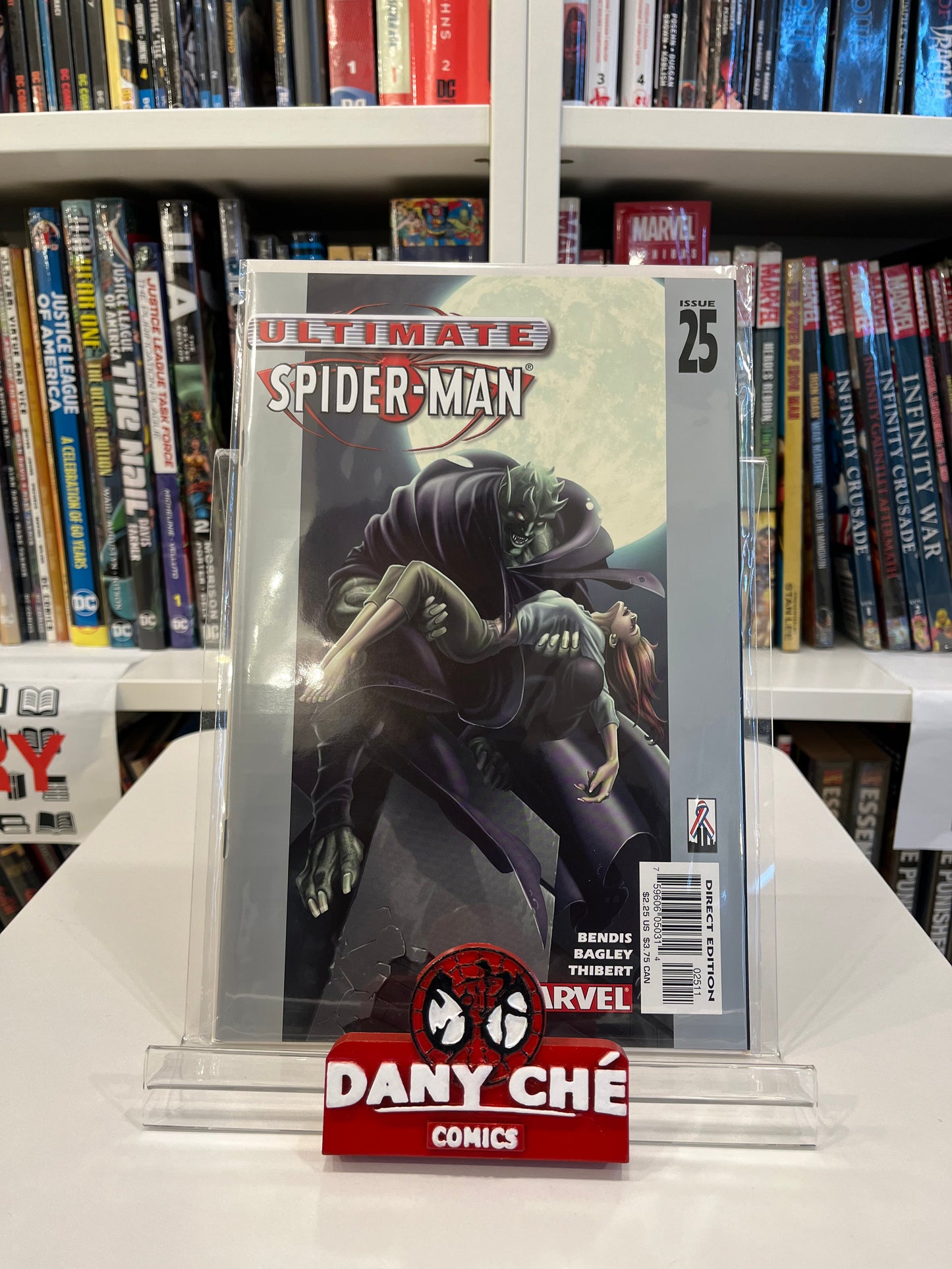 ULTIMATE SPIDER-MAN #25 MAIN CVR