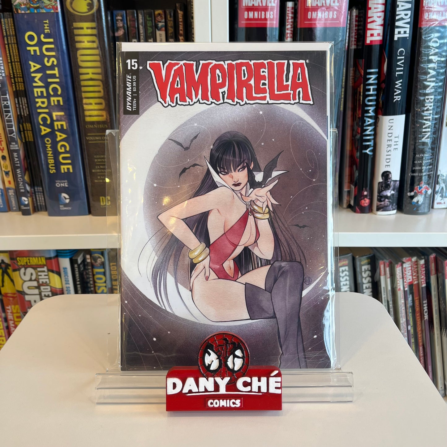 VAMPIRELLA #15 PEACH MOMOKO VAR