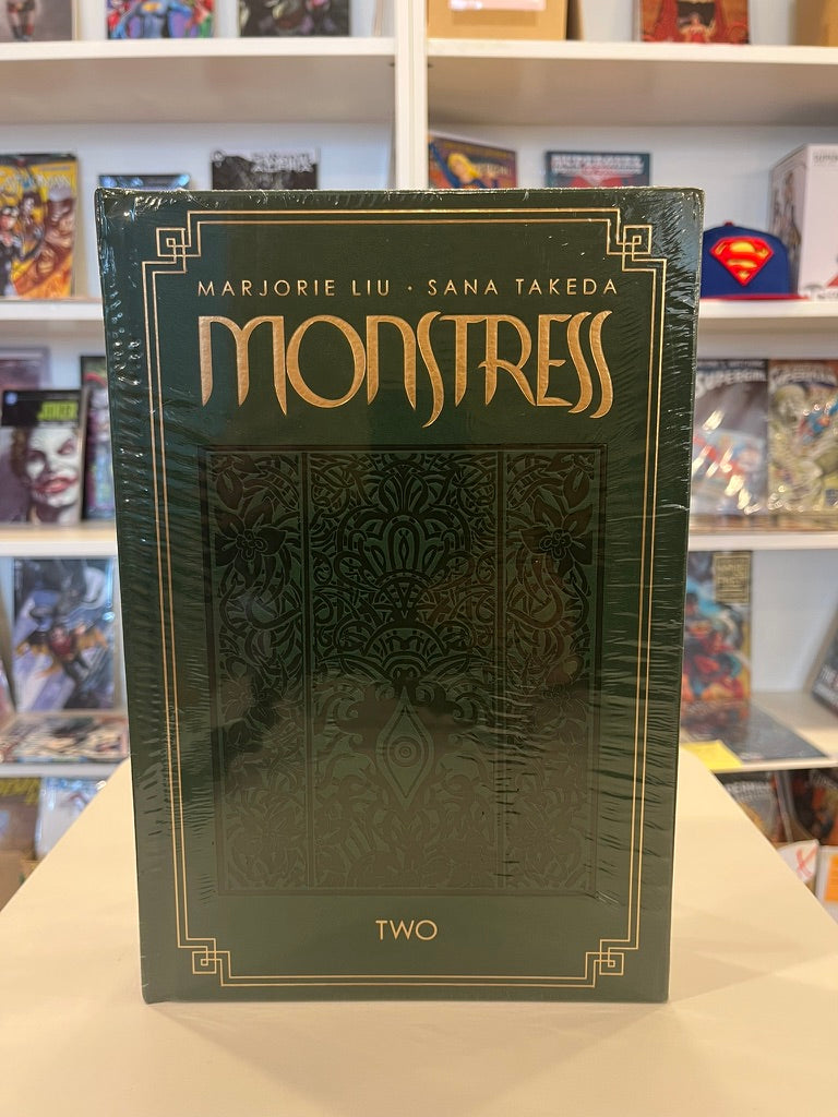 MONSTRESS VOL.2 DELUXE SIGNED LIMITED EDITION (HC)