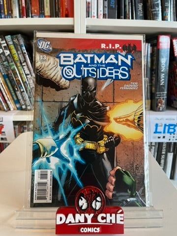 BATMAN AND THE OUTSIDERS #13 MAIN CVR