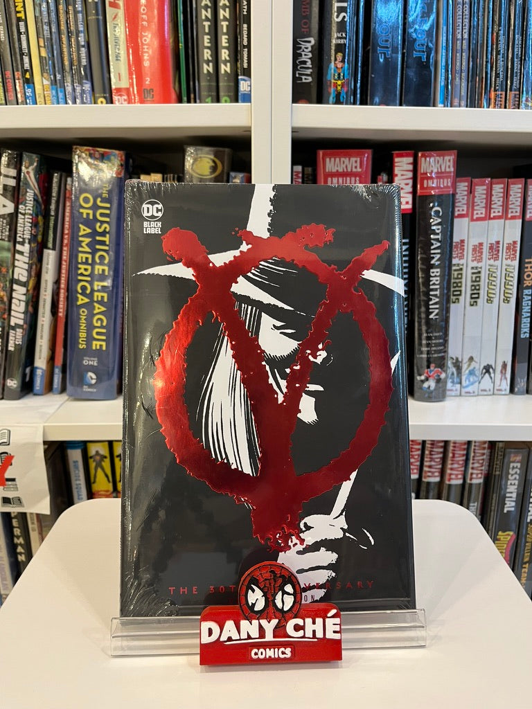 V FOR VENDETTA 30TH ANNIVERSARY EDITION (HC)
