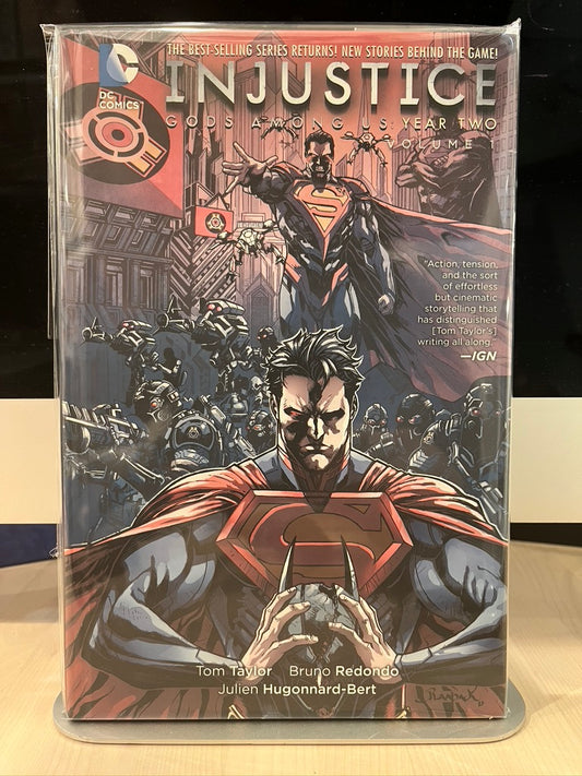 Injustice God Among Us : Year Two Vol.1 (HC)