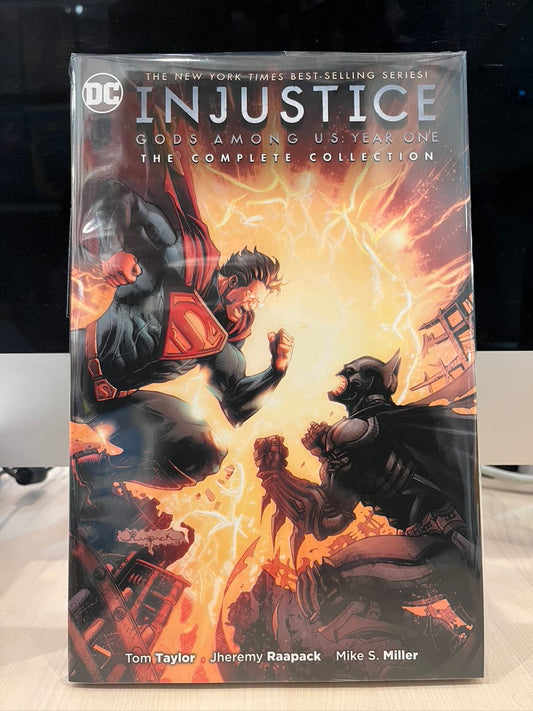 Injustice God Among Us : Year One Complete Collection (SC)
