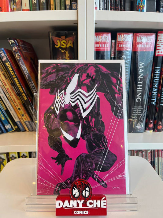THE AMAZING SPIDER-MAN #52 THE COMIC MINT SDCC 2024 JOHN GIANG PINK VIRGIN VAR
