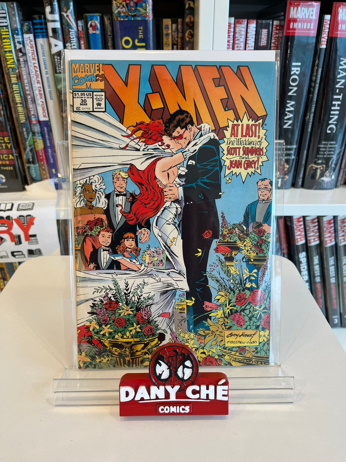 X-MEN #30 (SLIGHTLY DAMAGED)