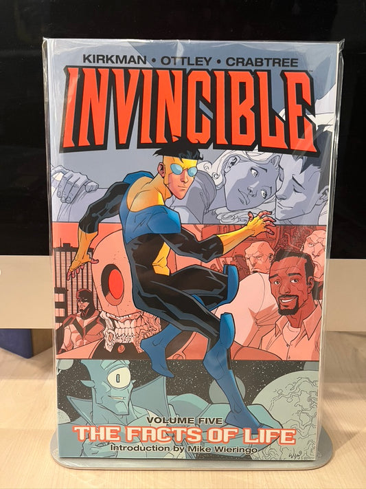 Invincible Volume. 5: The Facts of Life (SC)
