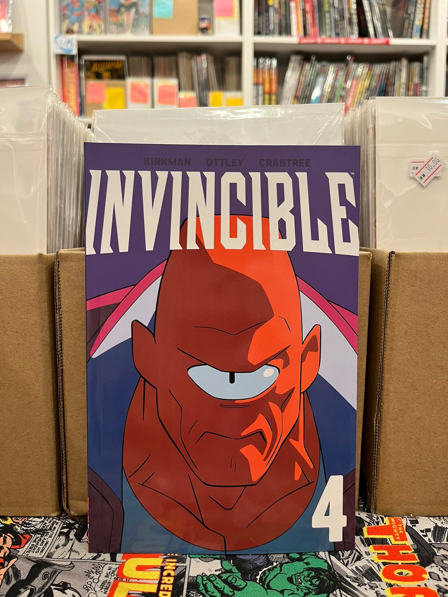 Invincible Vol.4 (SC)