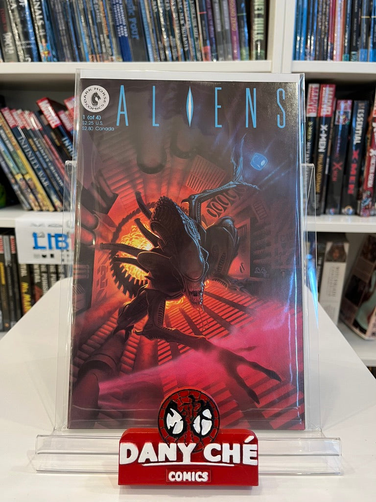 ALIENS #1 MAIN CVR