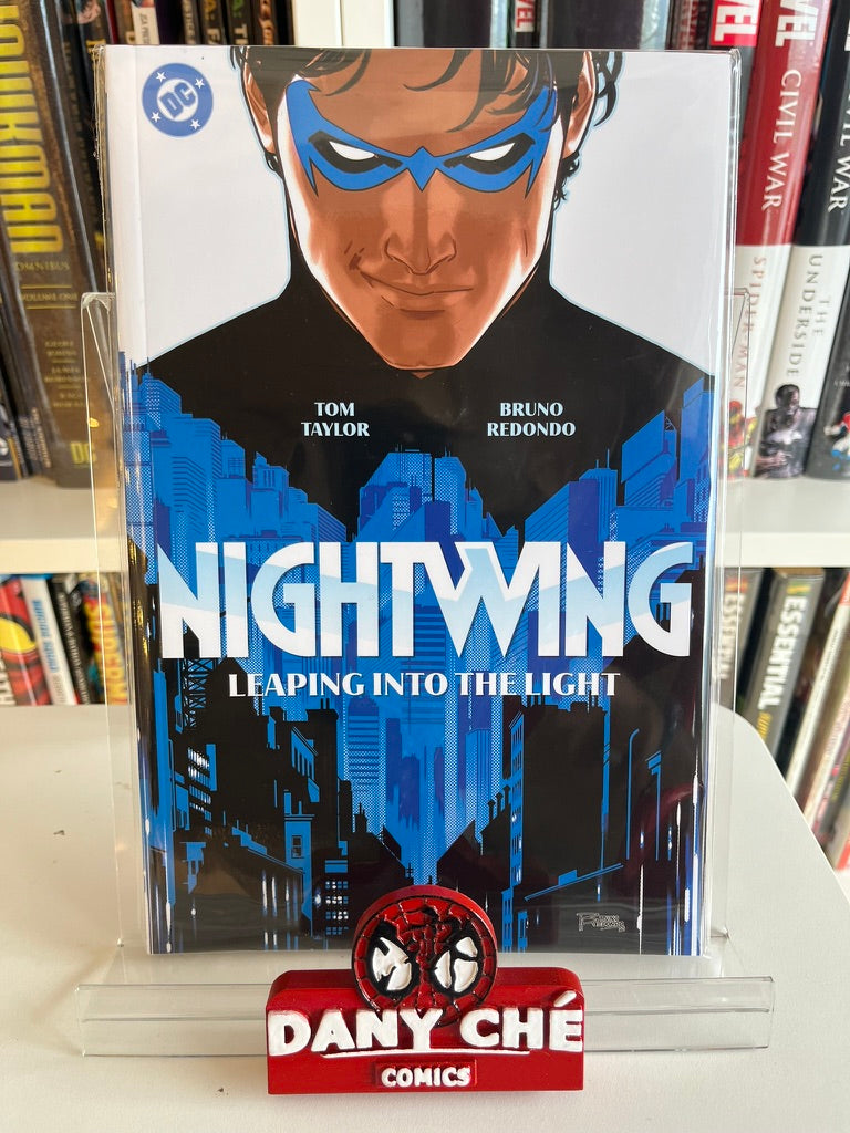 NIGHTWING VOL.1 LEAPING INTO THE LIGHT (TP)