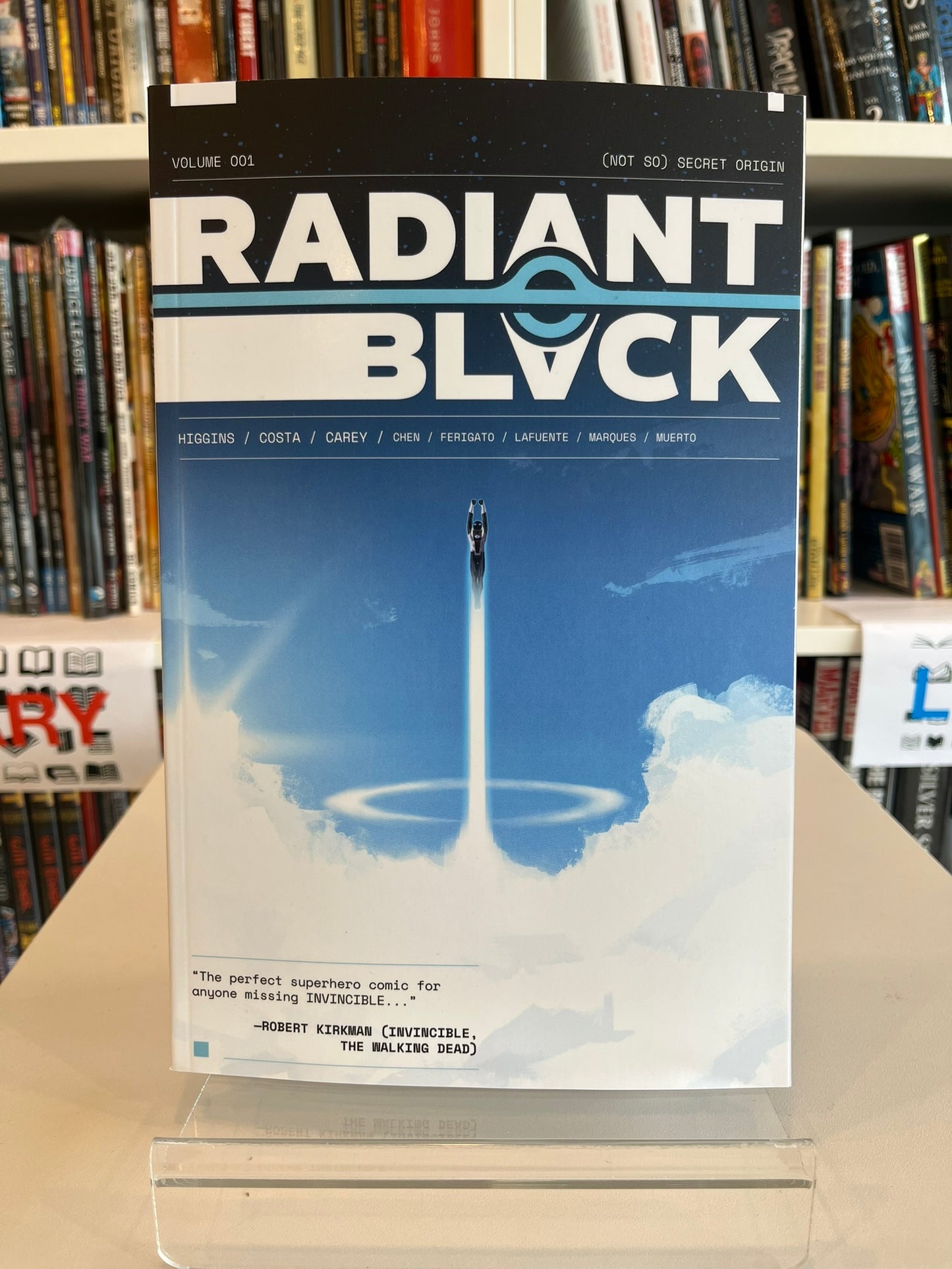Radiant Black Vol.1 (SC)