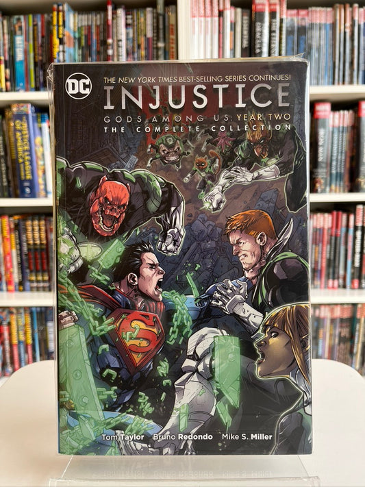 Injustice Gods Among Us : Year Two Complete Collection (SC)