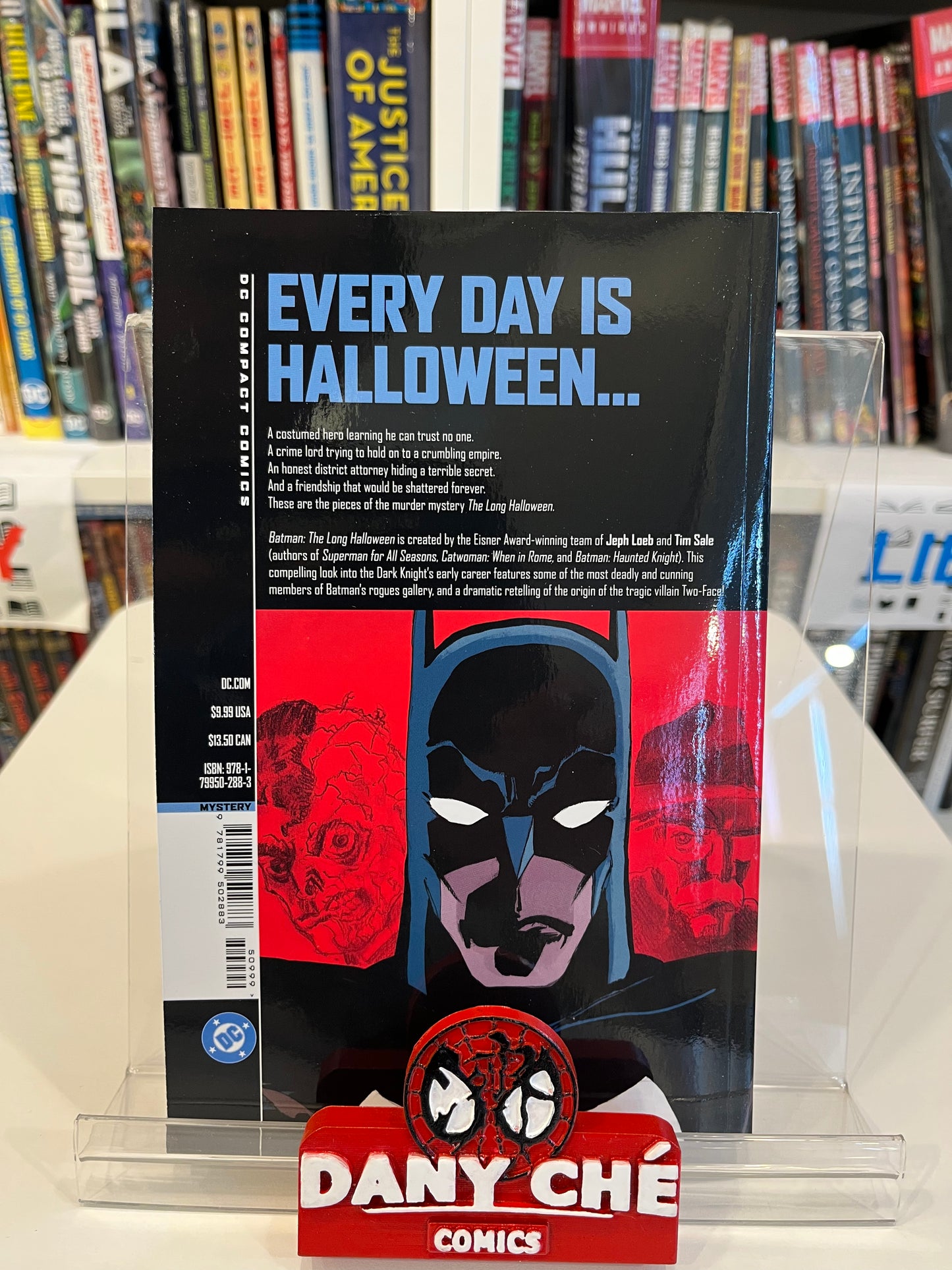 BATMAN THE LONG HALLOWEEN TP ( DC COMPACTS EDITION)